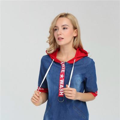 ĐẦM JEAN CÓ NÓN DÁNG SUÔNG IN CHỮ - NJ110